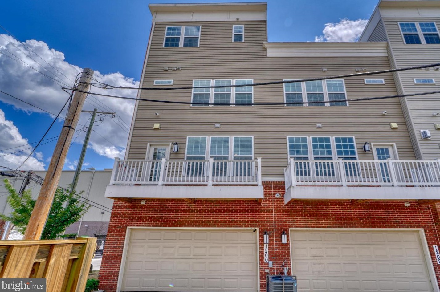 1200 Berry St, Baltimore MD 21211-1927 exterior