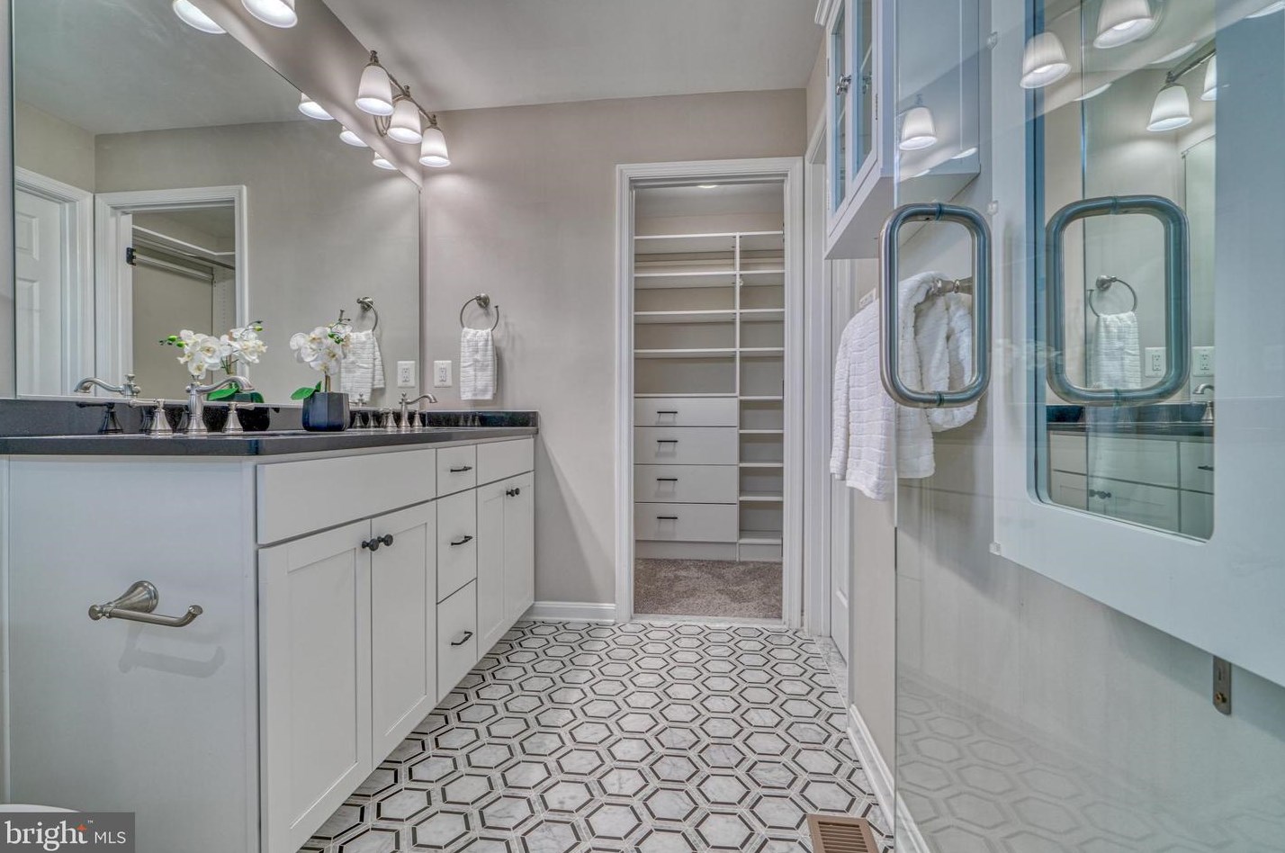 1200 Berry St, Baltimore MD 21211-1927 exterior