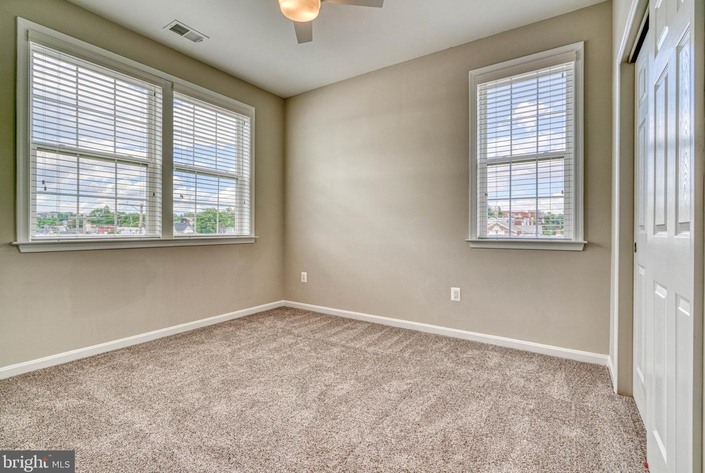 1200 Berry St, Baltimore MD 21211-1927 exterior