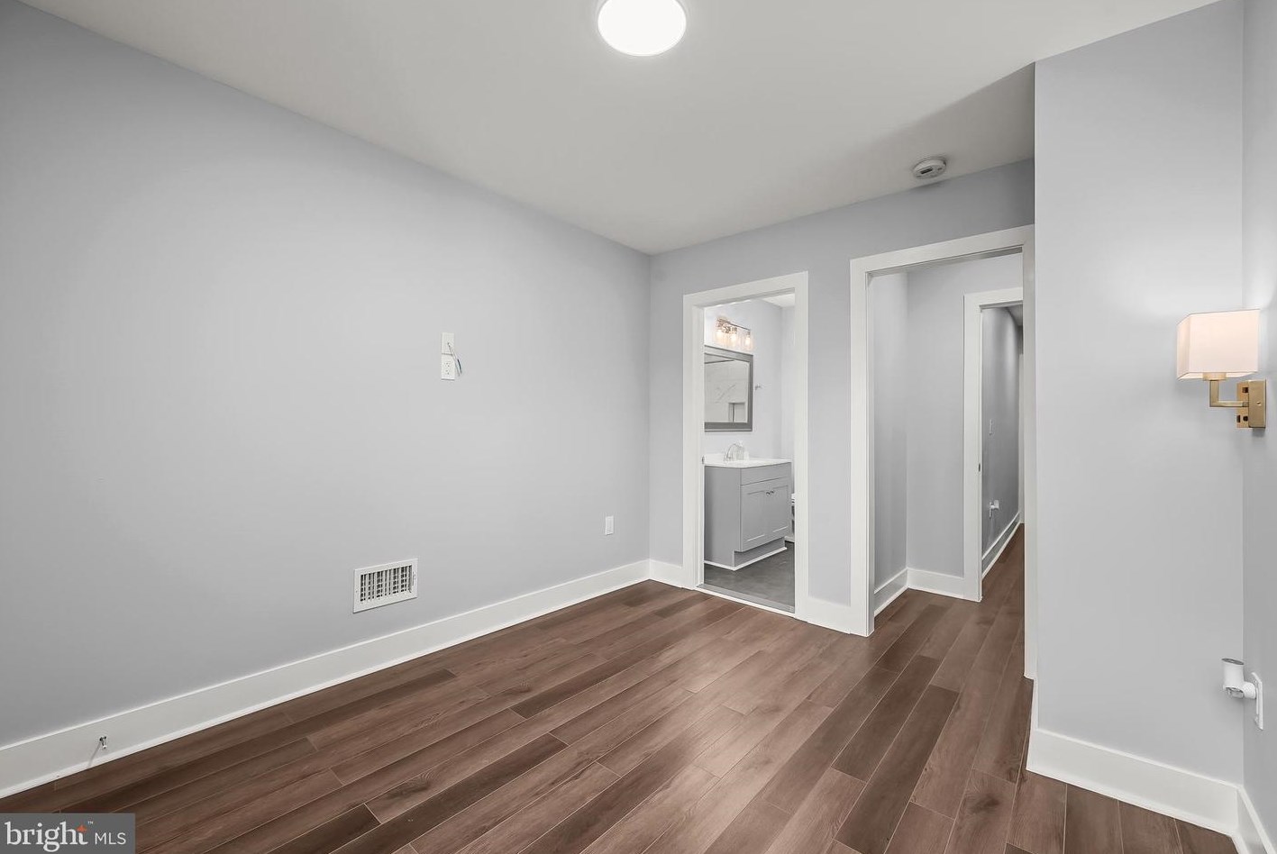 1362 Washington Blvd, Baltimore MD  21230-1829 exterior