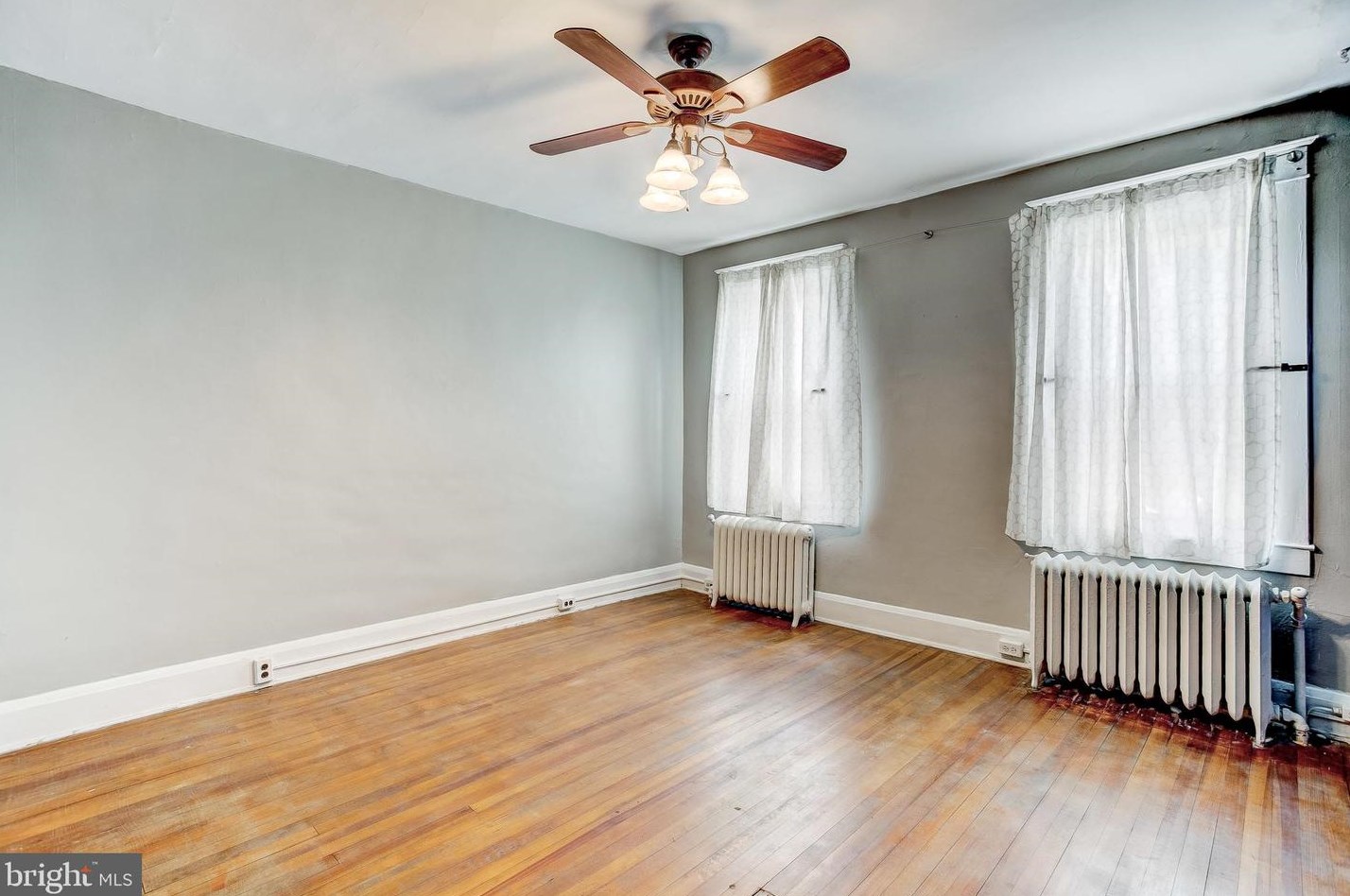 1353 42, Baltimore MD 21218-1202 exterior