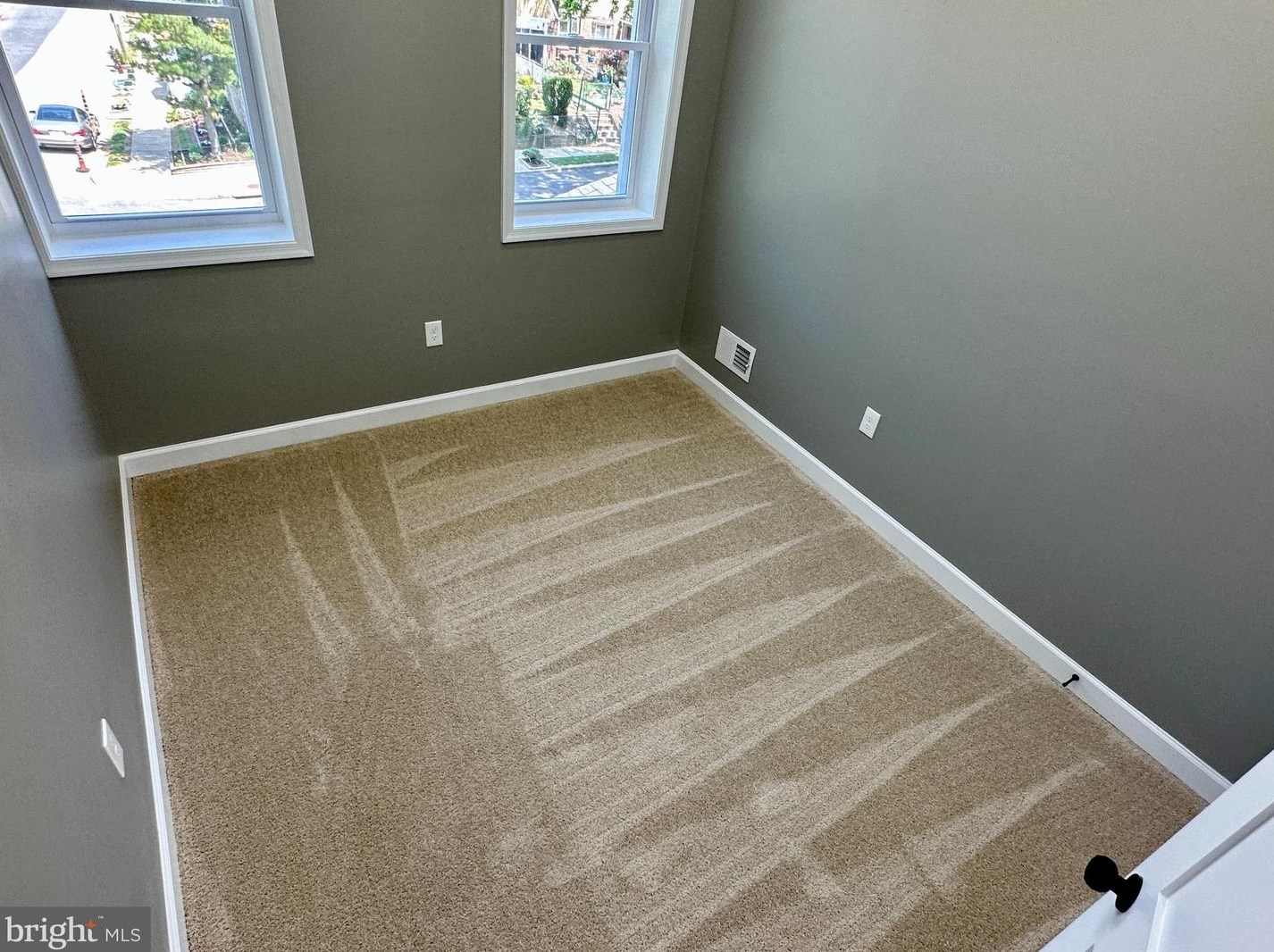 4033 Woodhaven Ave, Baltimore MD 21216-1537 exterior