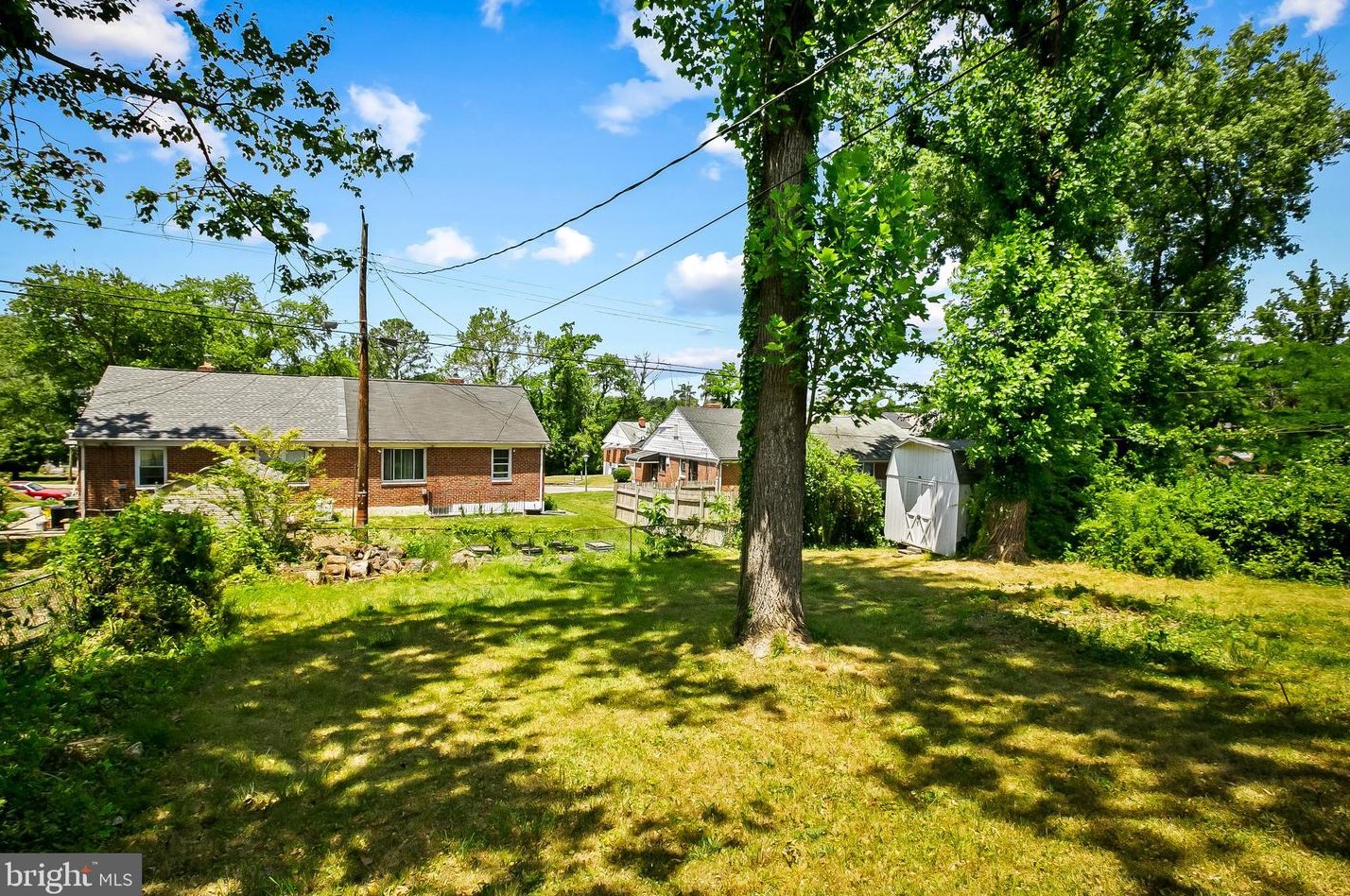 5016 Pilgrim Rd, Baltimore MD 21214-1541 exterior