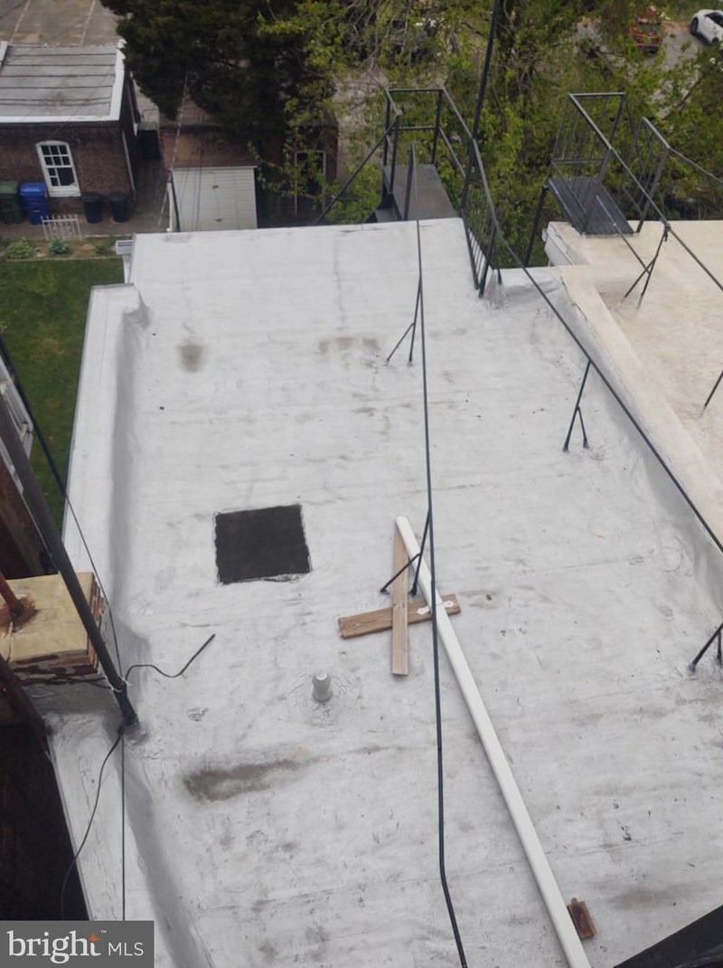 3034 Guilford Ave, Baltimore MD  21218-3707 exterior