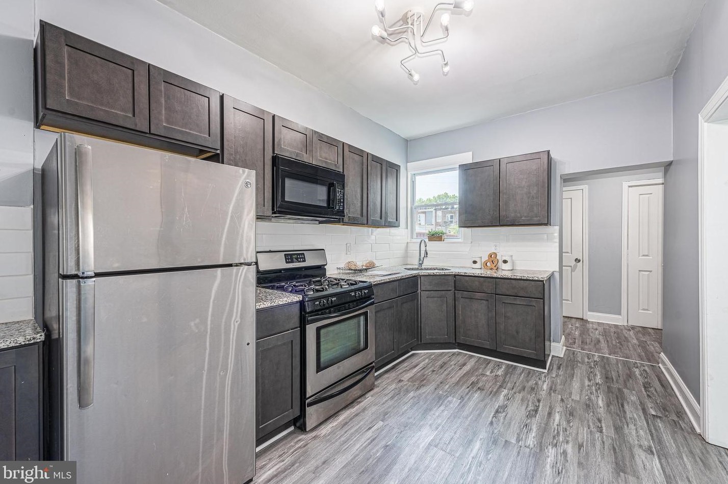 2428 Keyworth Ave, Baltimore MD  21215-7633 exterior