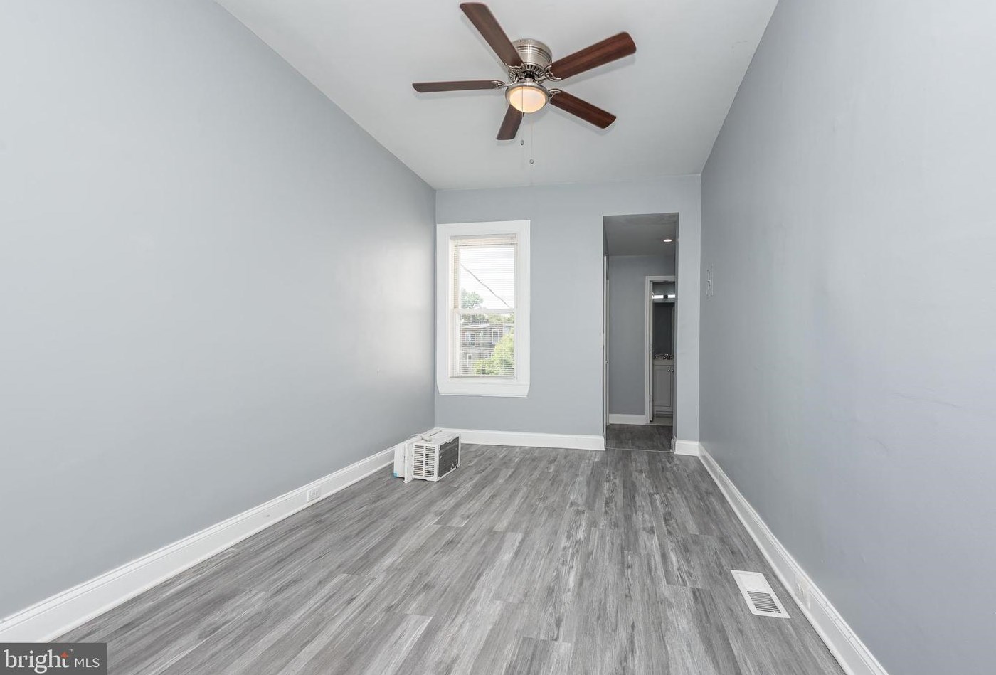 2428 Keyworth Ave, Baltimore MD  21215-7633 exterior