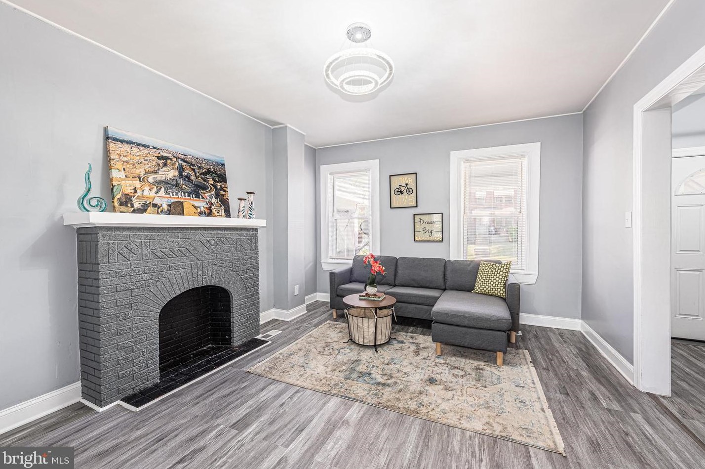 2428 Keyworth Ave, Baltimore MD  21215-7633 exterior