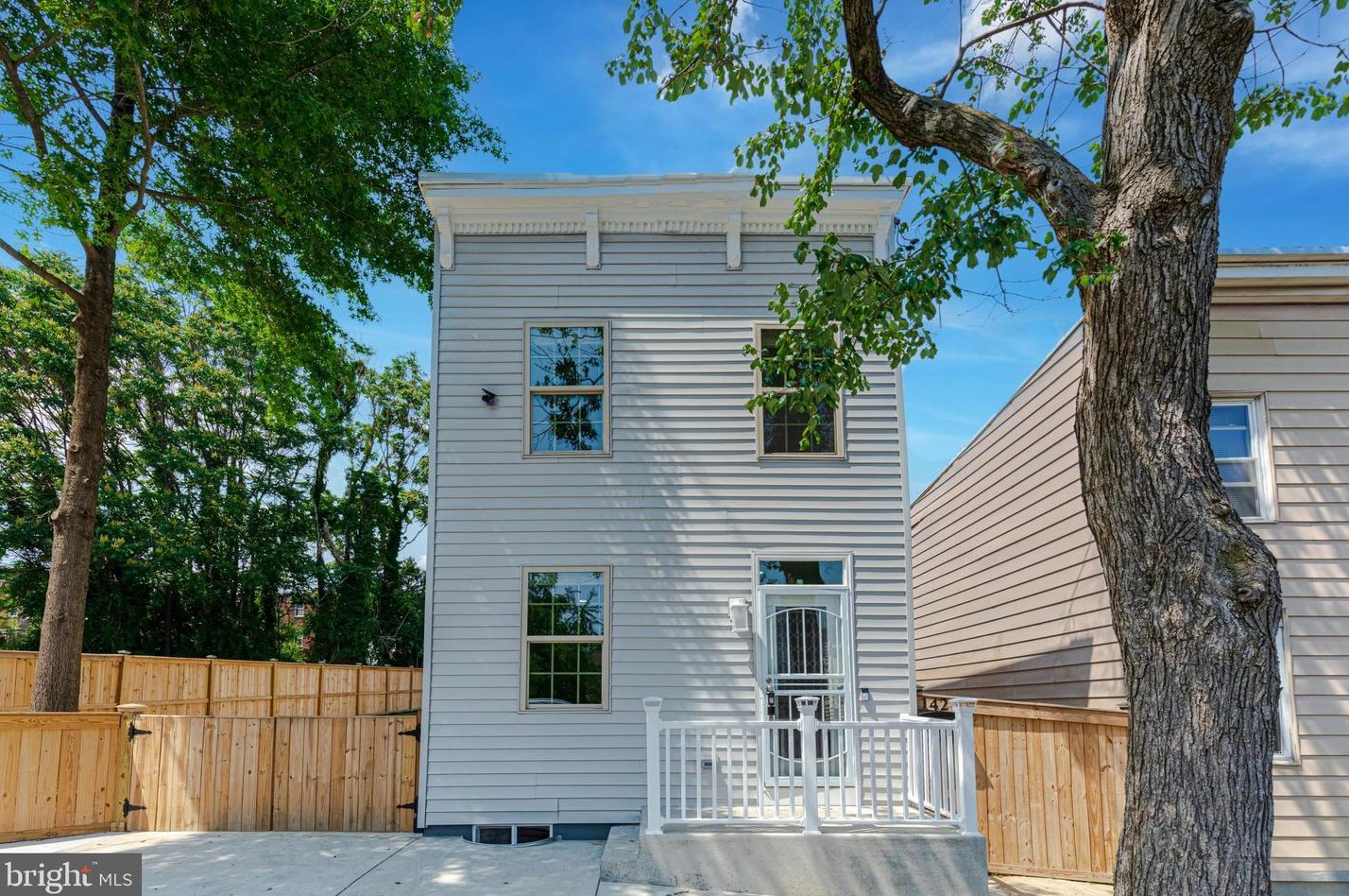 1420 Elmtree St, Baltimore MD  21226-1240 exterior