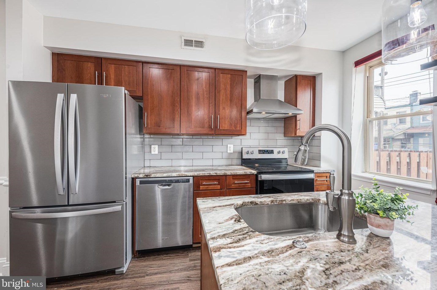 135 Decker Ave, Baltimore MD  21224-1334 exterior