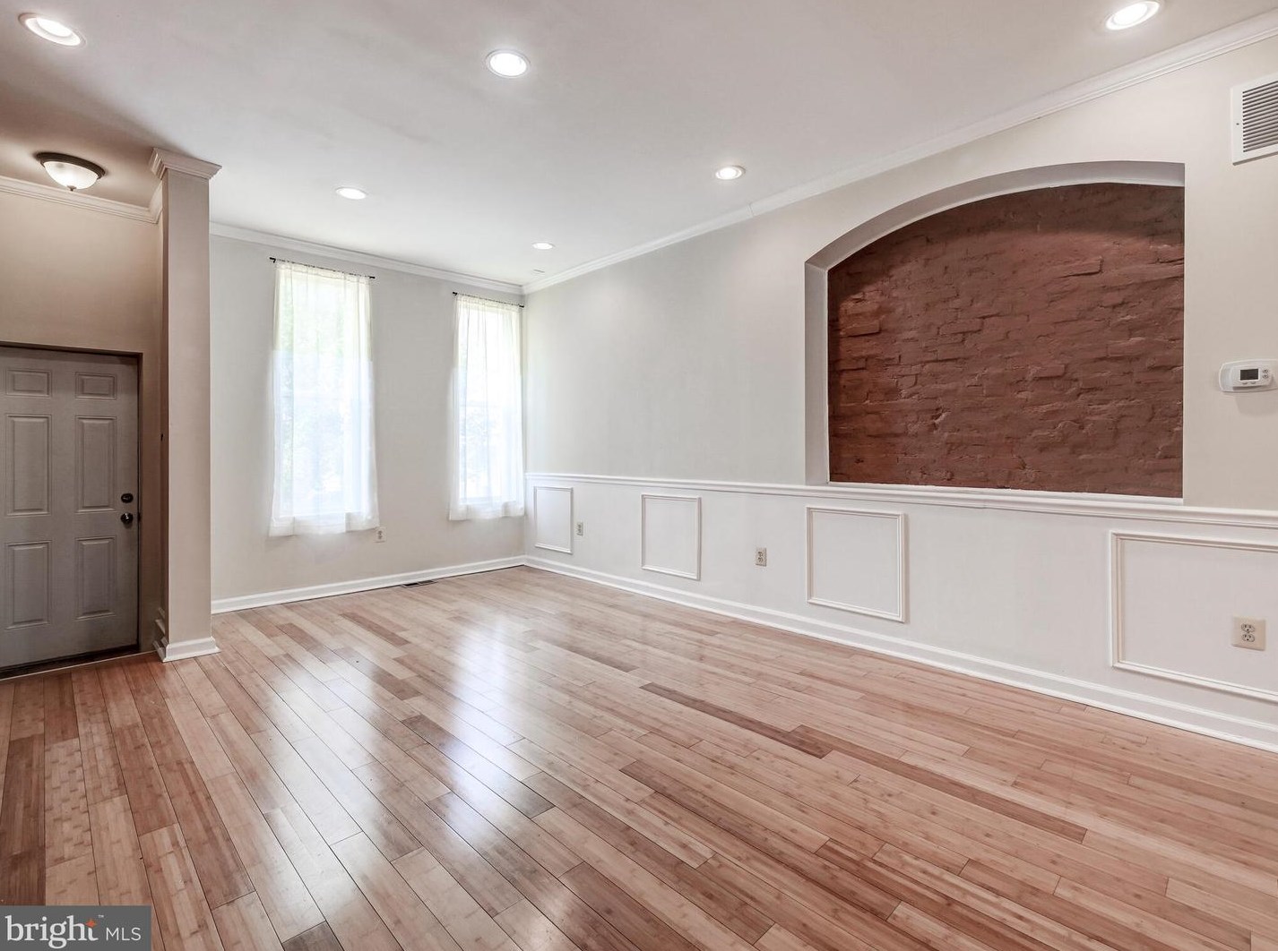 2103 Madison St, Baltimore MD  21205-2319 exterior