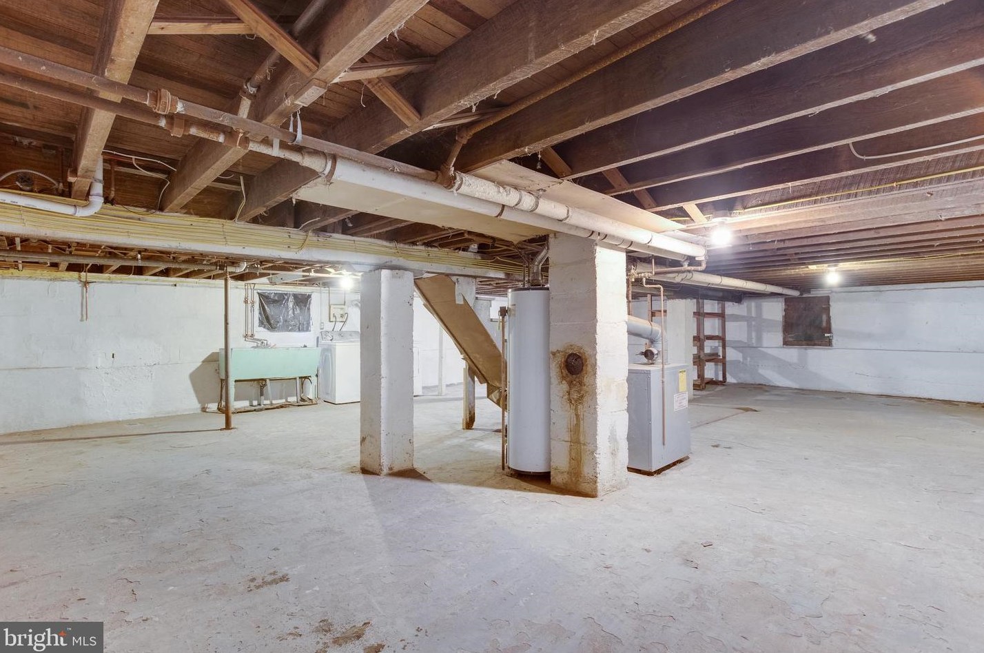 2904 Bayonne Ave, Baltimore MD 21206-3403 exterior