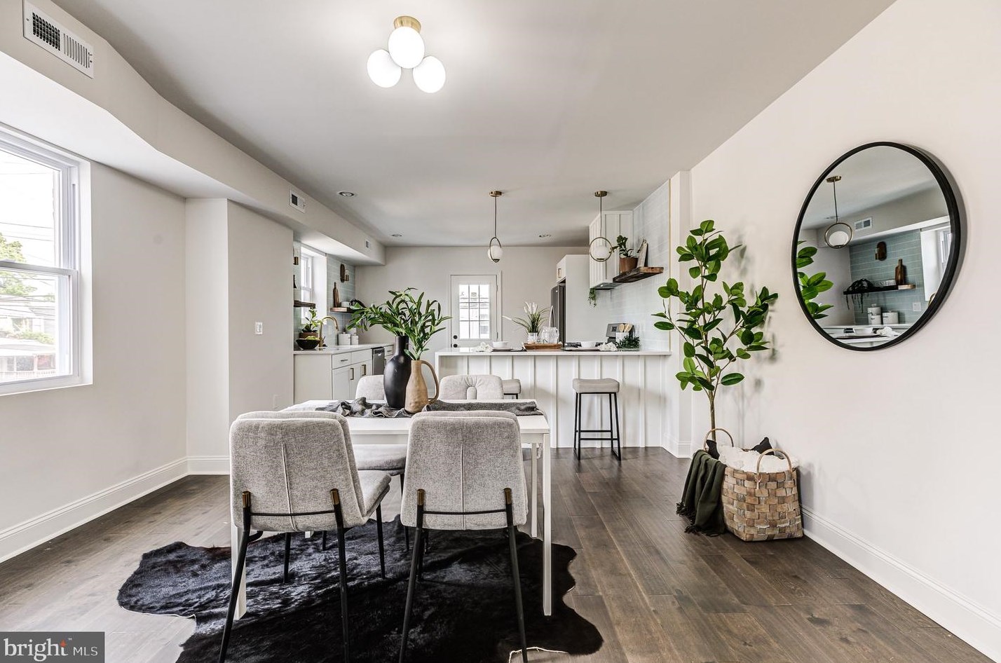 815 33 St, Baltimore MD 21211-2707 exterior