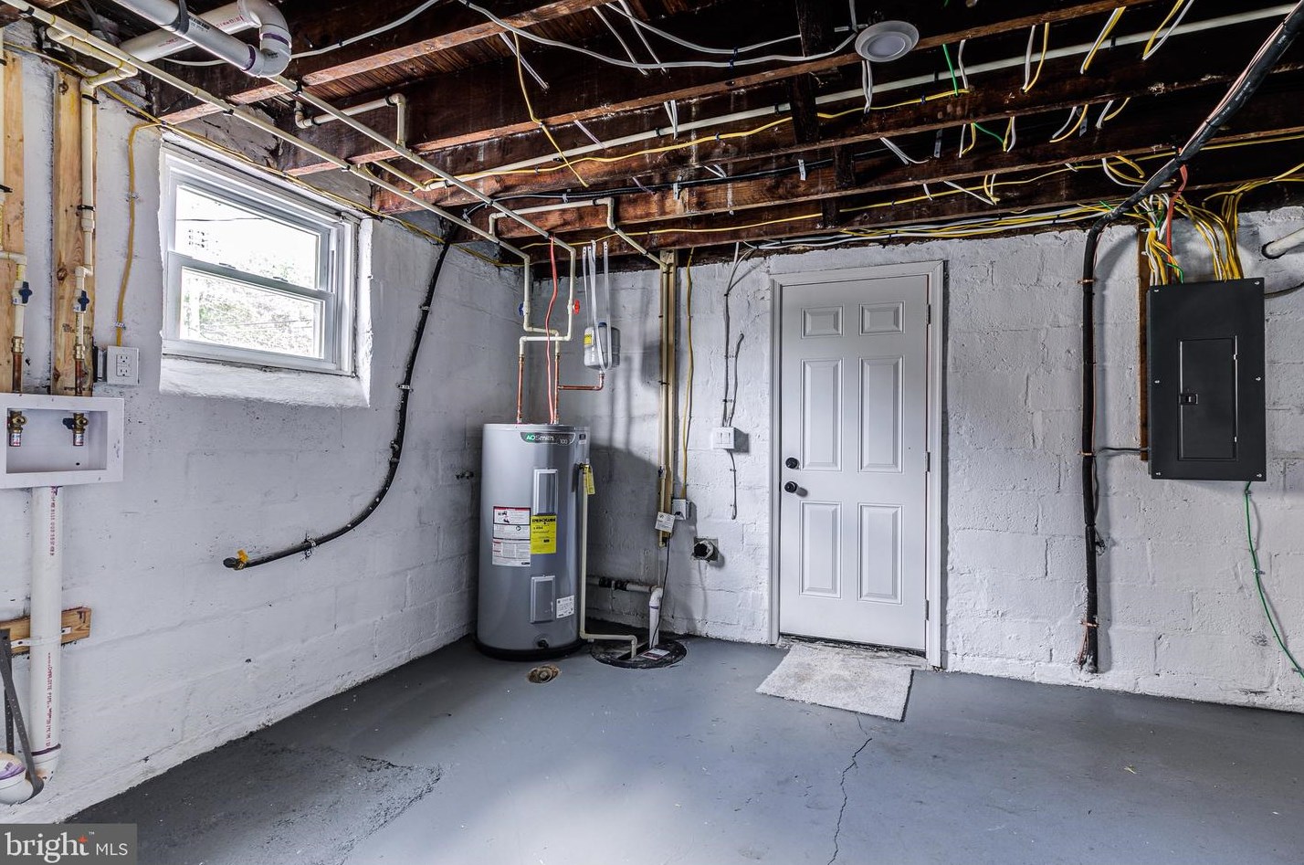 815 33 St, Baltimore MD 21211-2707 exterior