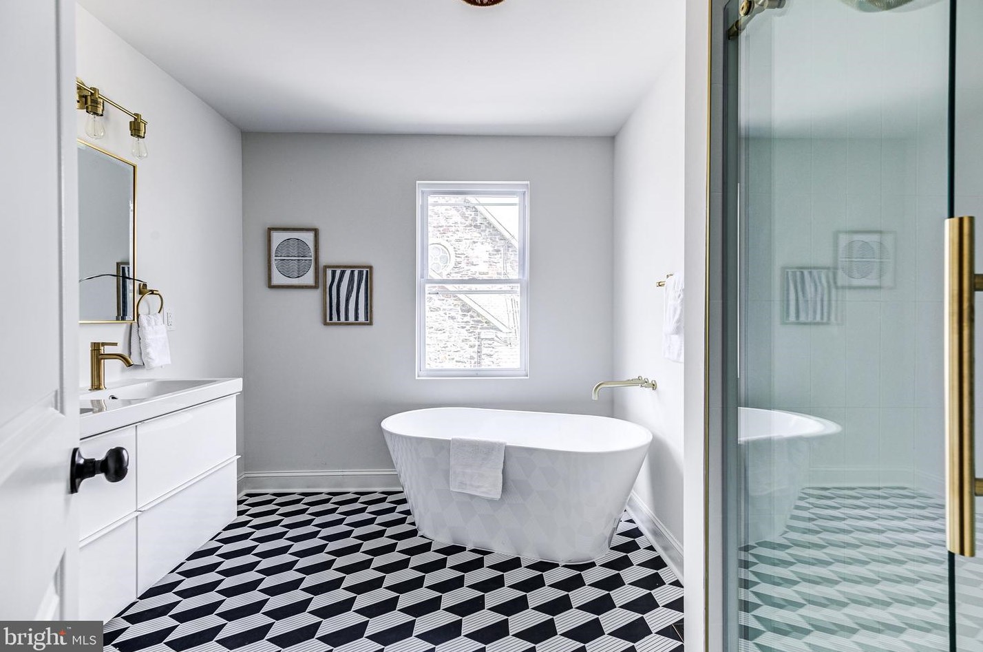 815 33 St, Baltimore MD 21211-2707 exterior