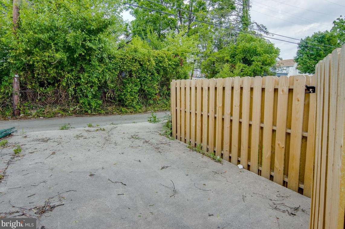 162 Morley St, Baltimore MD  21229-3646 exterior