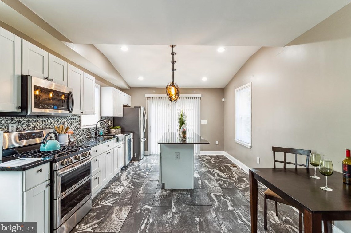 162 Morley St, Baltimore MD  21229-3646 exterior