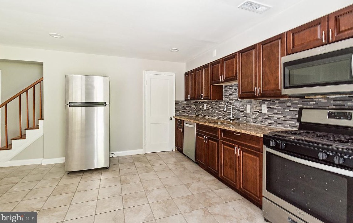 1603 Heathfield Rd, Baltimore MD  21212-1514 exterior