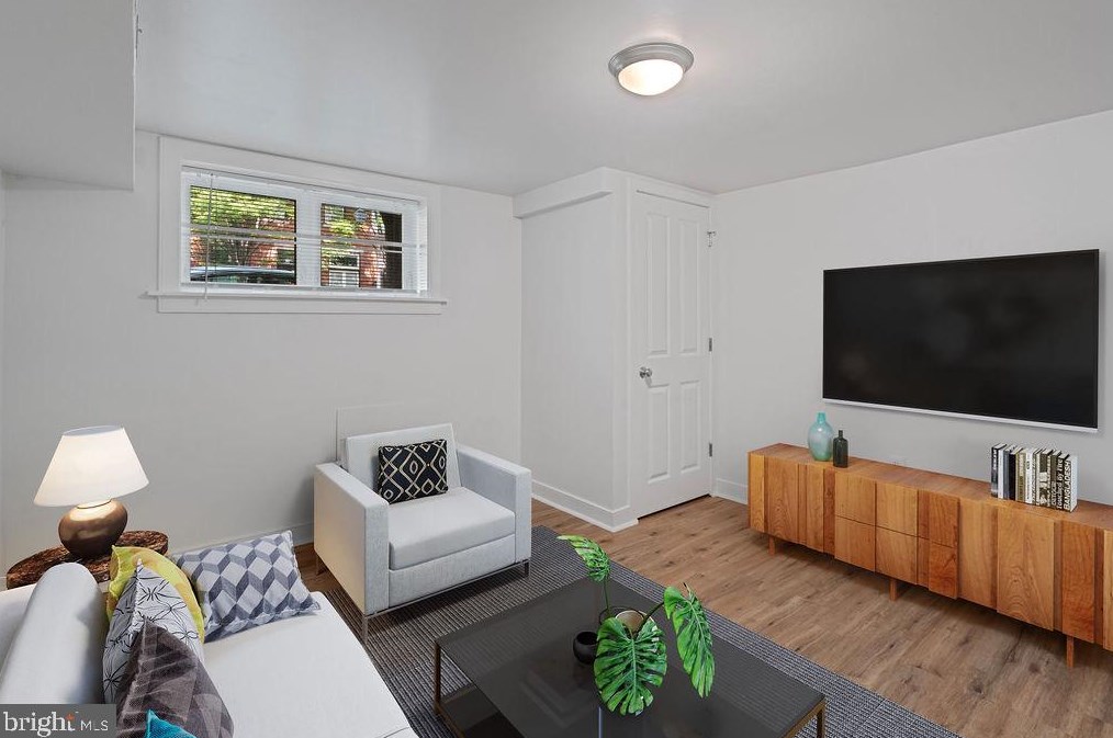 219 Kenwood Ave, Baltimore MD  21224-3613 exterior