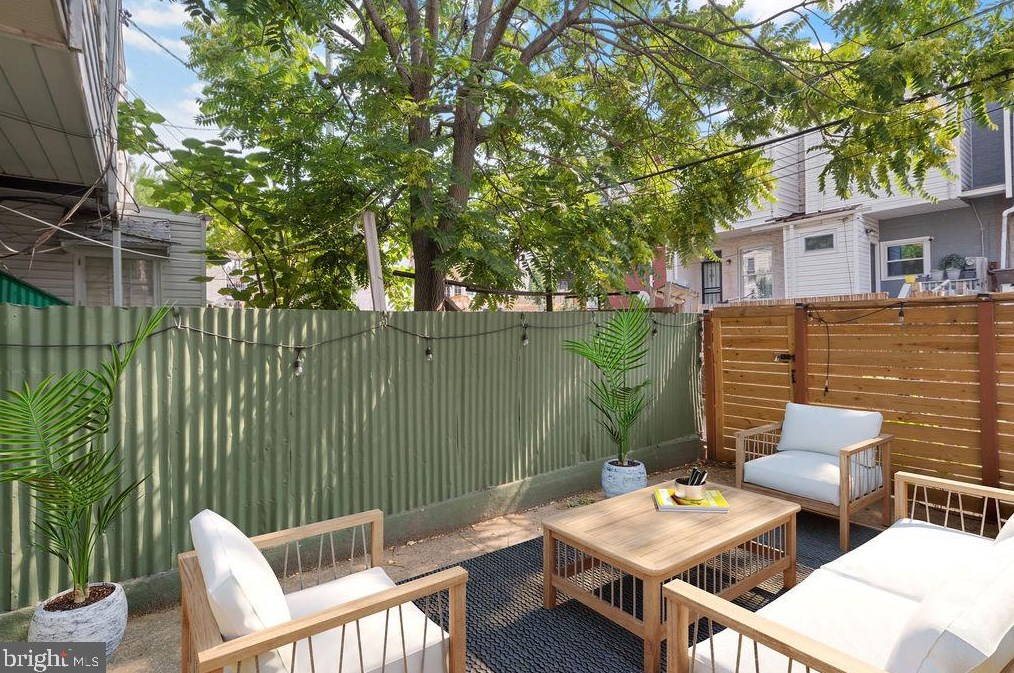 219 Kenwood Ave, Baltimore MD  21224-3613 exterior