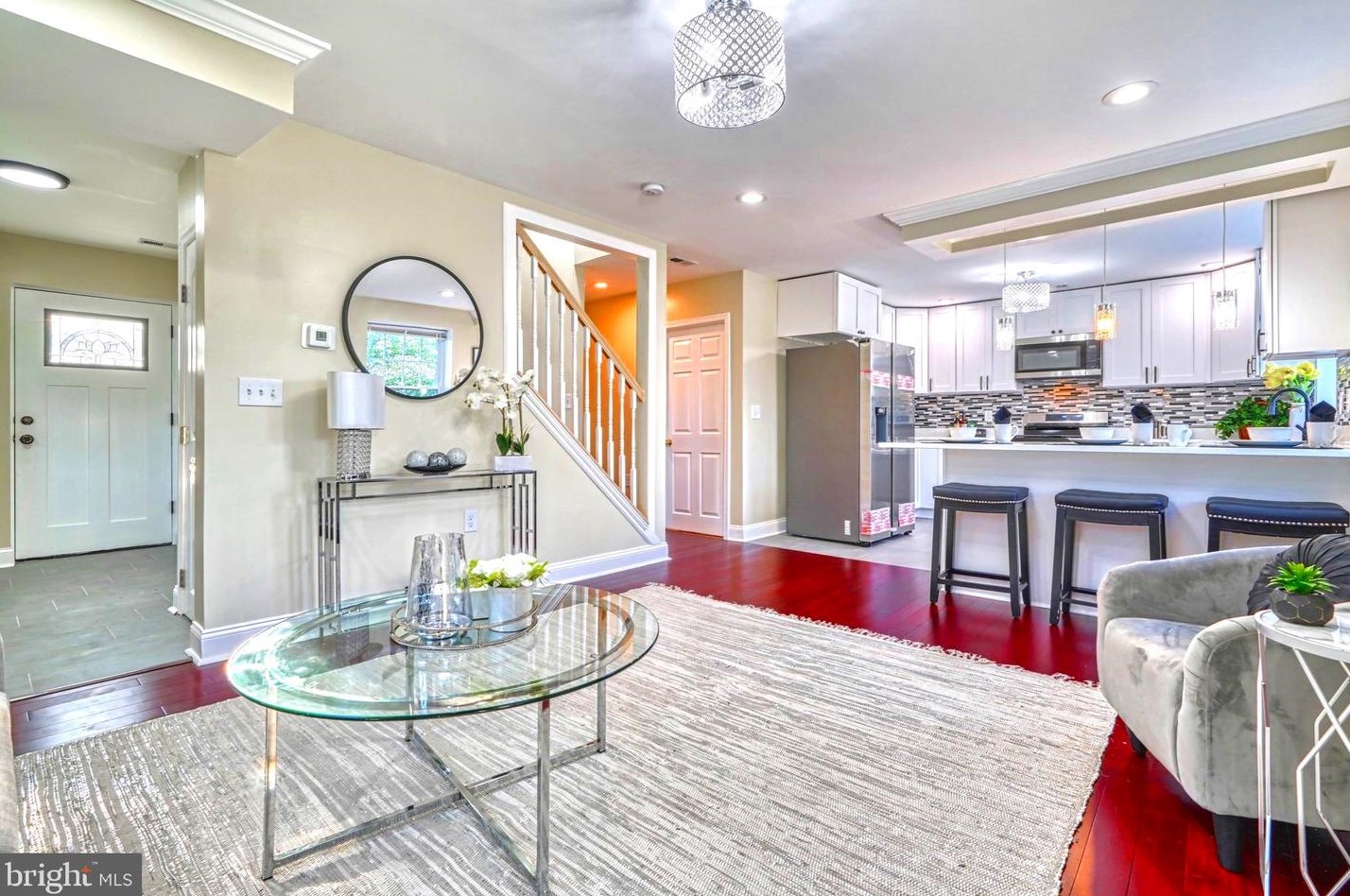 5210 The Alameda, Baltimore MD 21218-1357 exterior