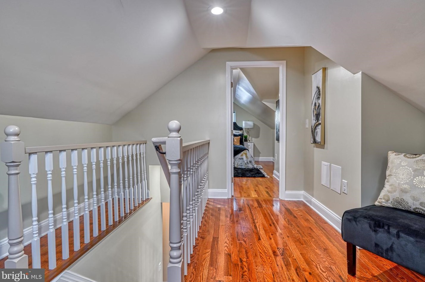 5210 The Alameda, Baltimore MD 21218-1357 exterior