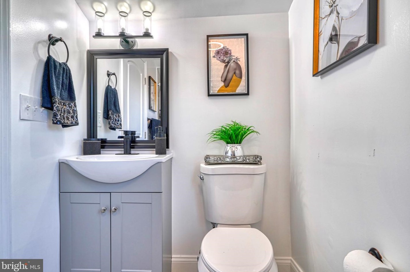 5210 The Alameda, Baltimore MD 21218-1357 exterior