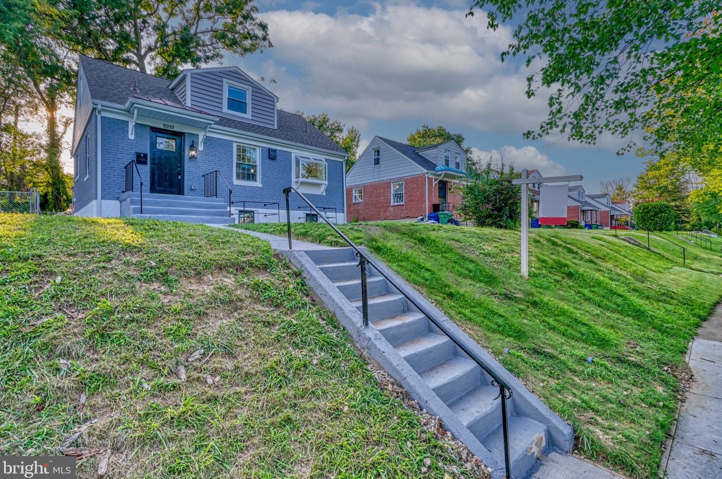 5210 The Alameda, Baltimore MD  21239-3439 exterior