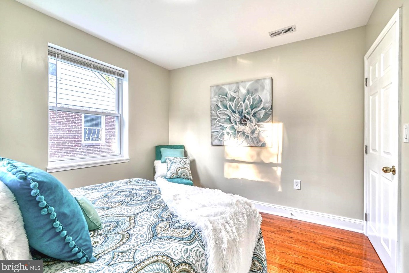 5210 The Alameda, Baltimore MD 21218-1357 exterior