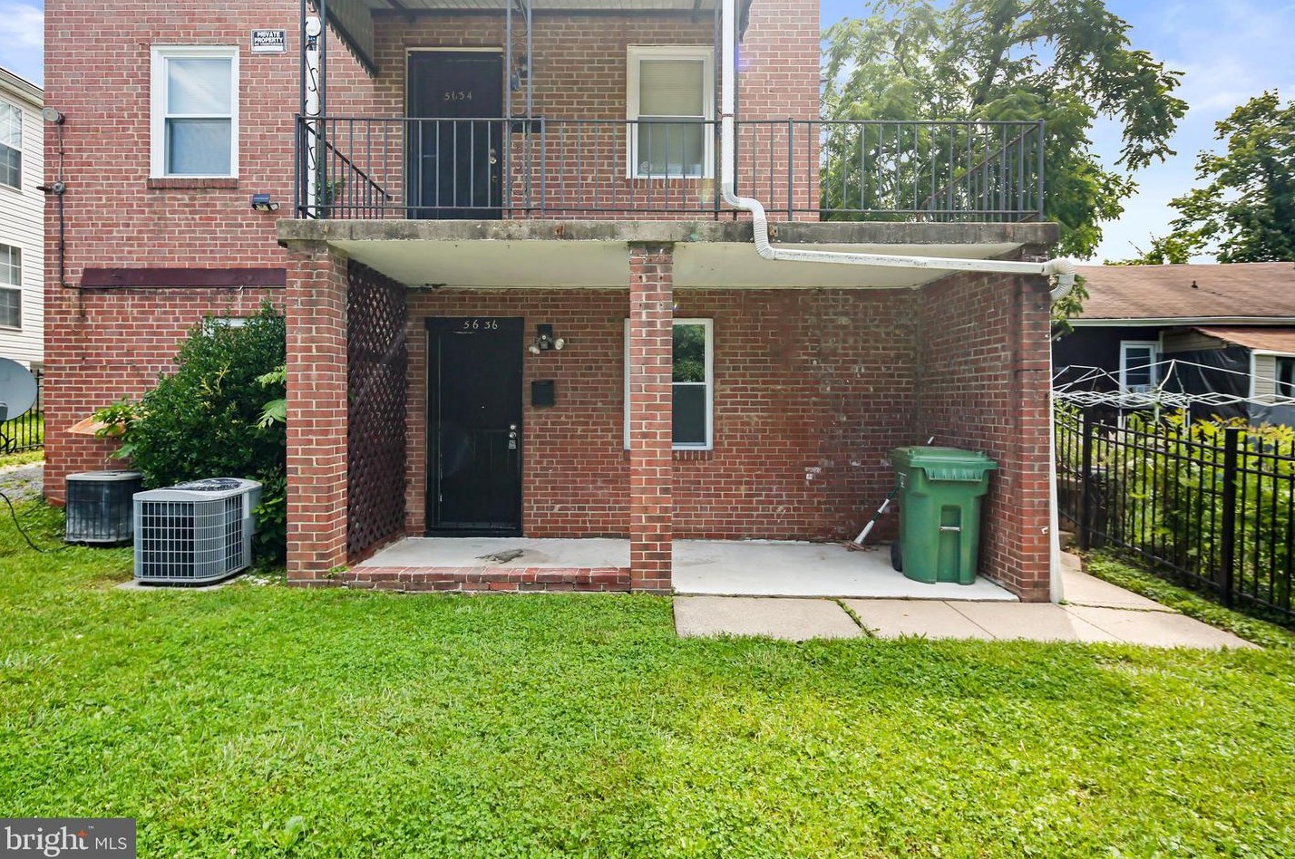 5636 Purdue Ave, Baltimore MD  21239-2801 exterior