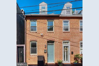 614 S Chapel Street, Baltimore, MD 21231 - Photo 1