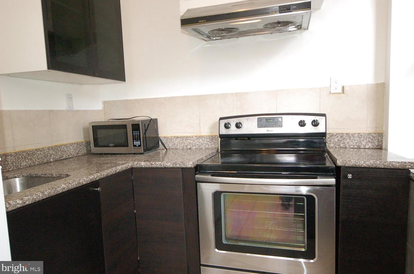 2015 Jefferson St, Baltimore MD  21205-2335 exterior