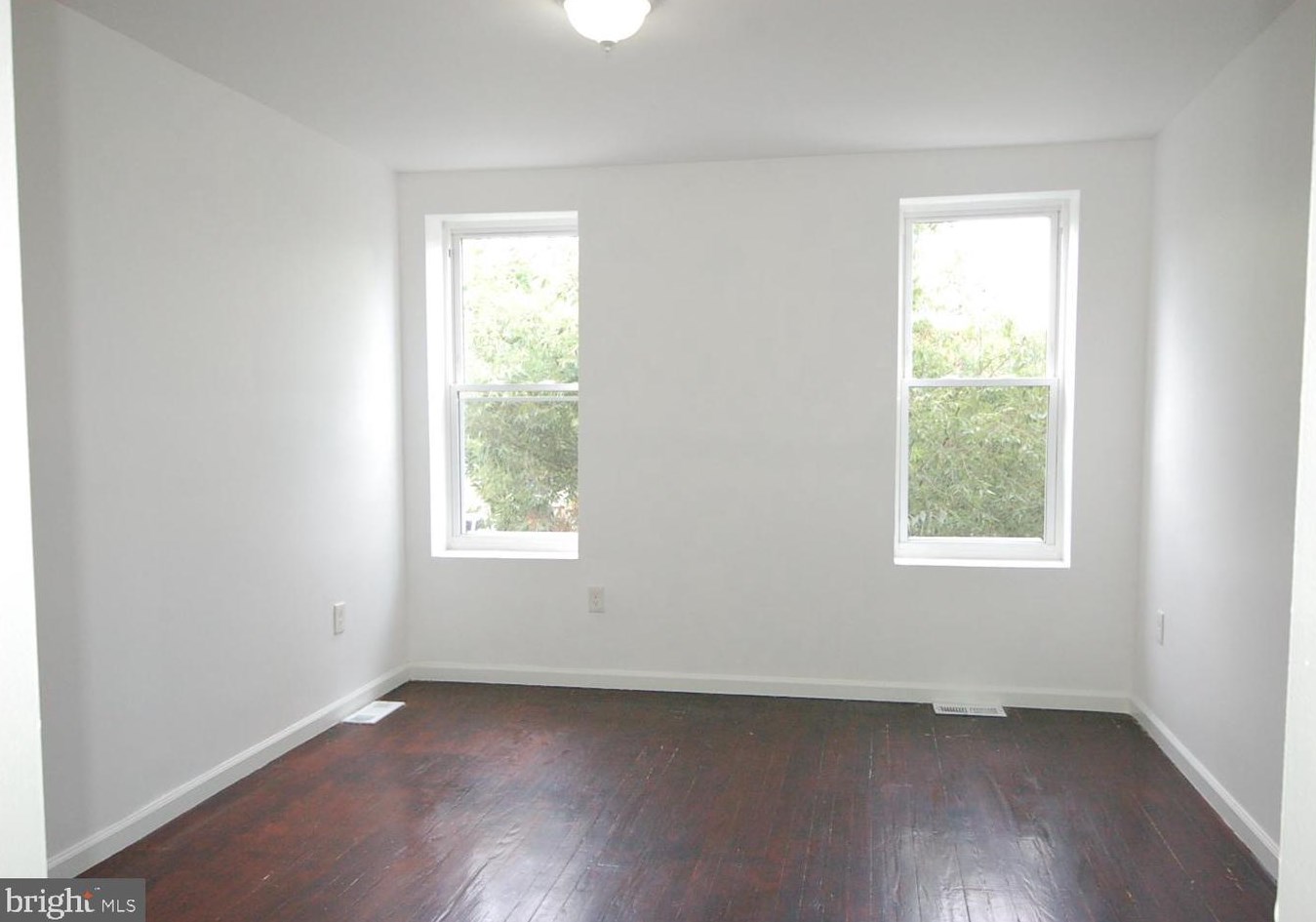 2015 Jefferson St, Baltimore MD  21205-2335 exterior