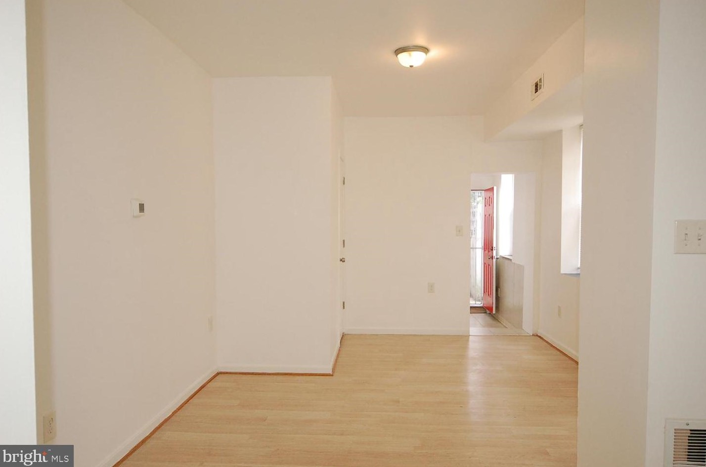 2015 Jefferson St, Baltimore MD  21205-2335 exterior