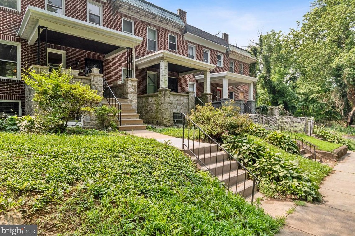 3241 Belmont Ave, Baltimore MD  21216-3807 exterior