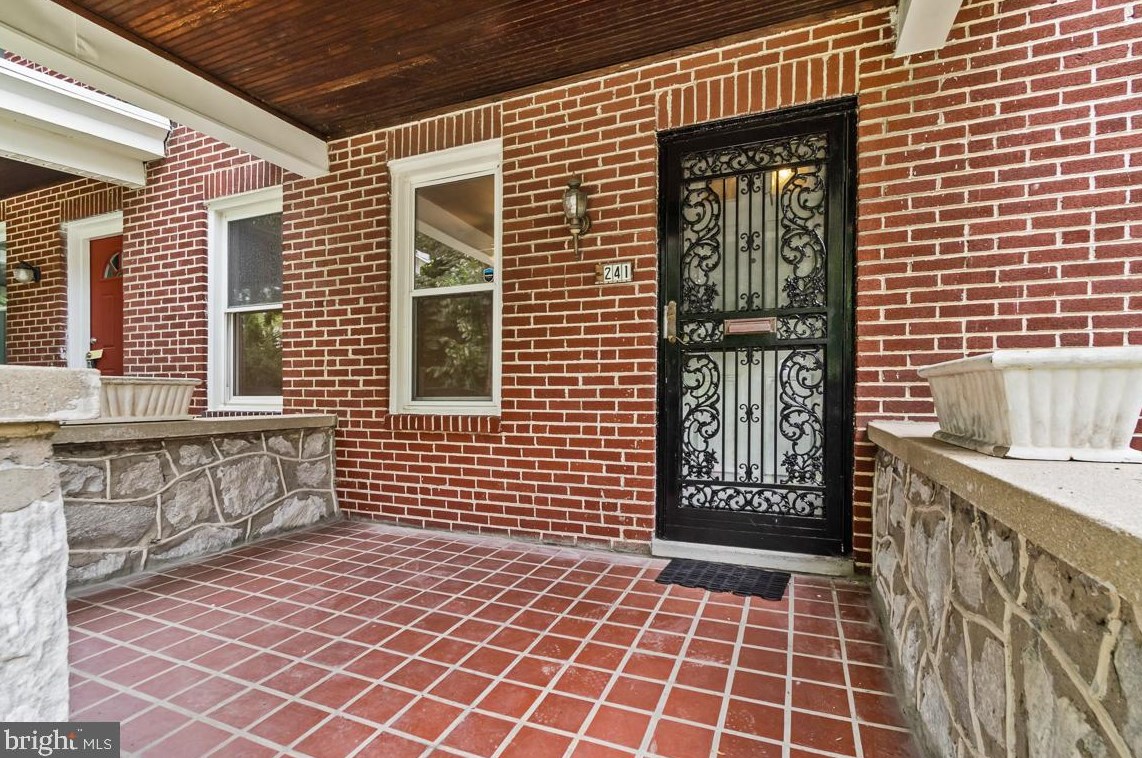 3241 Belmont Ave, Baltimore MD  21216-3807 exterior