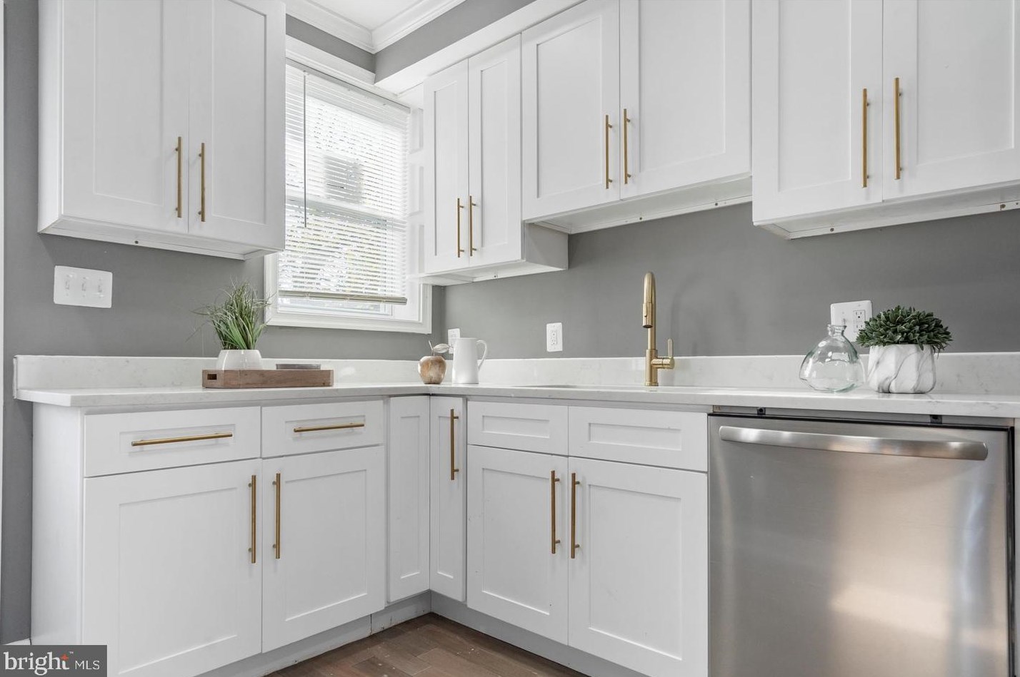 1937 Mosher St, Baltimore MD  21217-1050 exterior