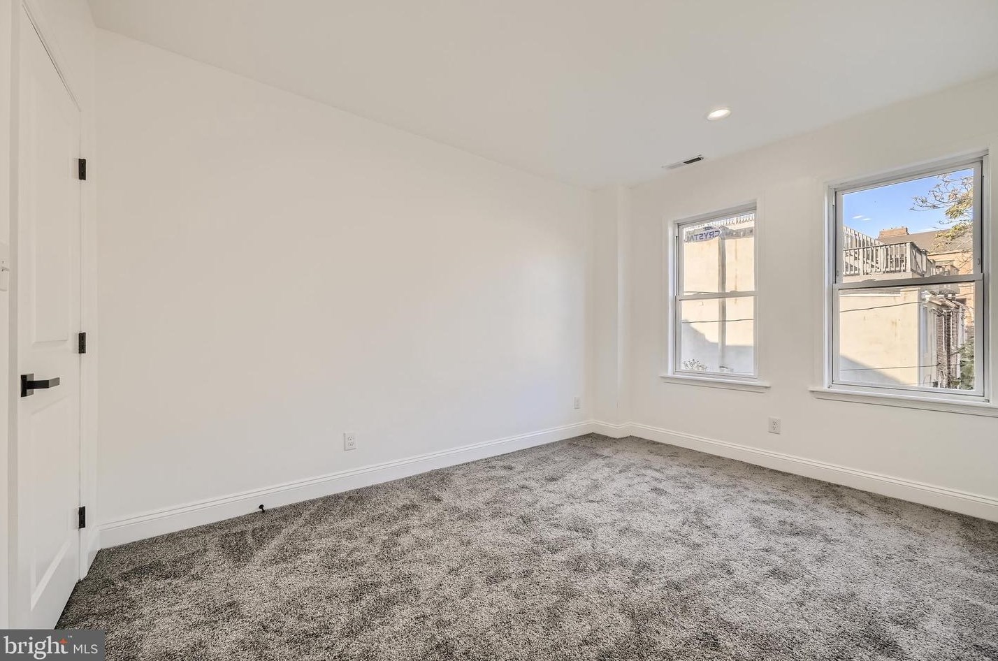 1606 Caroline St, Baltimore MD  21213-3332 exterior