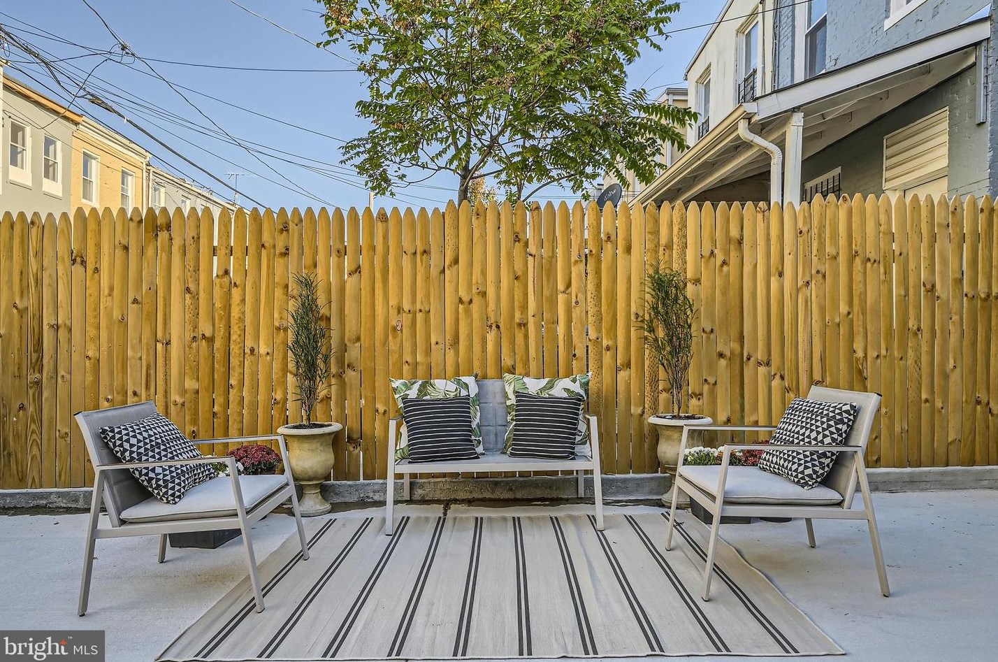 1606 Caroline St, Baltimore MD  21213-3332 exterior