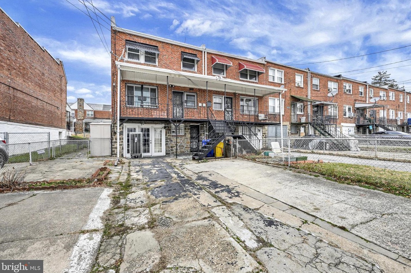 13 Kossuth St, Baltimore MD  21229-3752 exterior