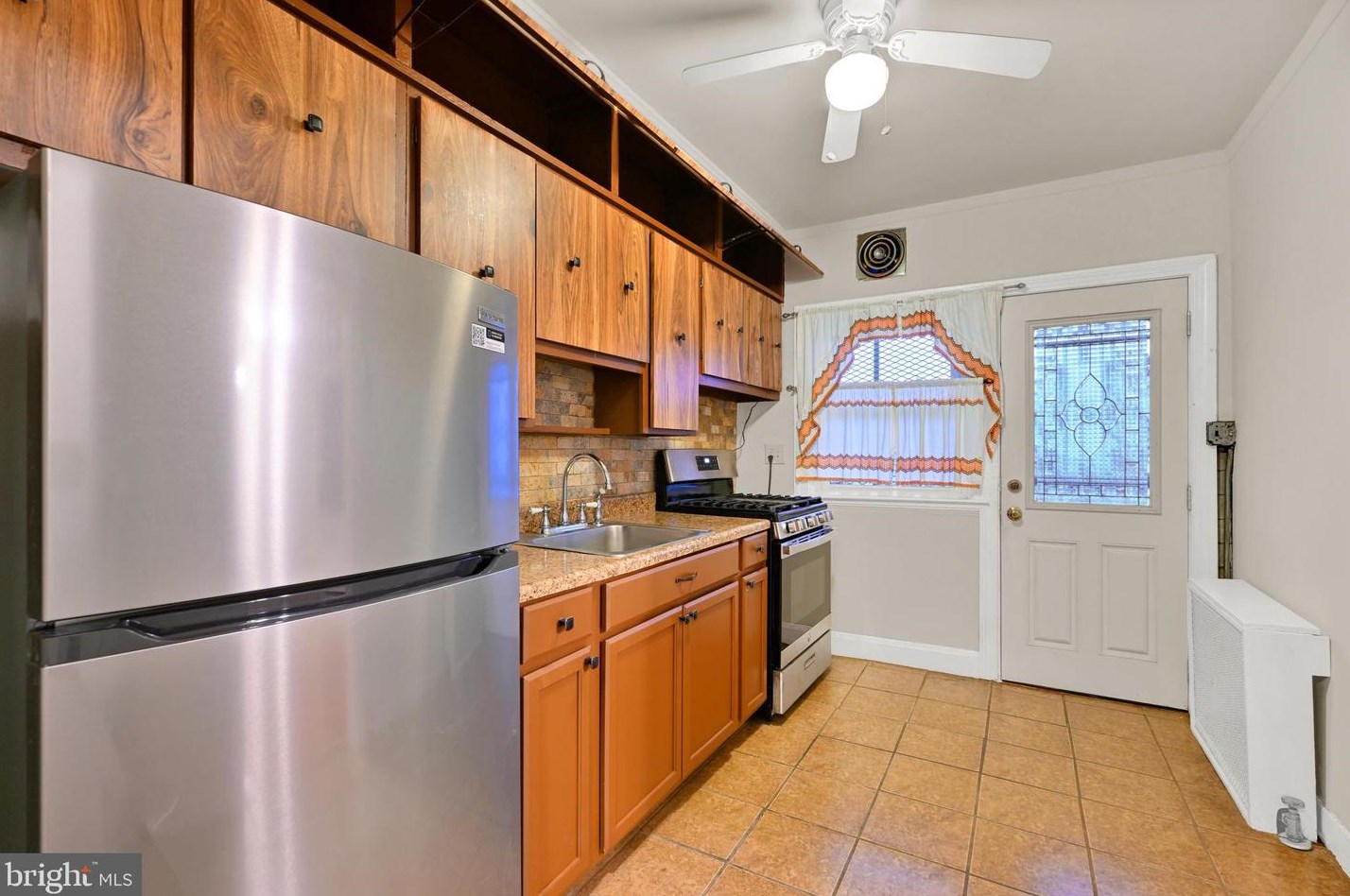 13 Kossuth St, Baltimore MD  21229-3752 exterior