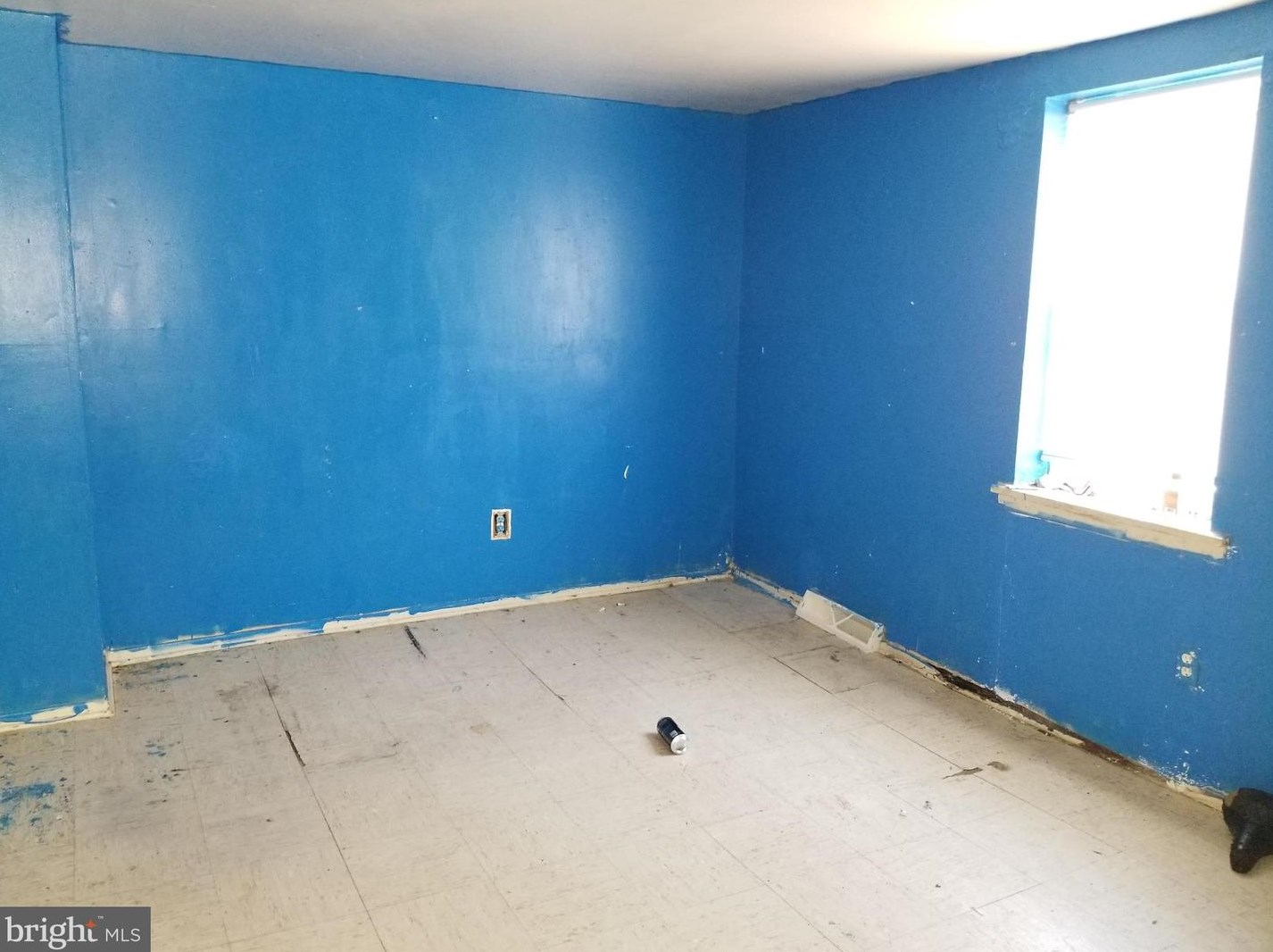 808 Dukeland St, Baltimore MD  21216-4307 exterior