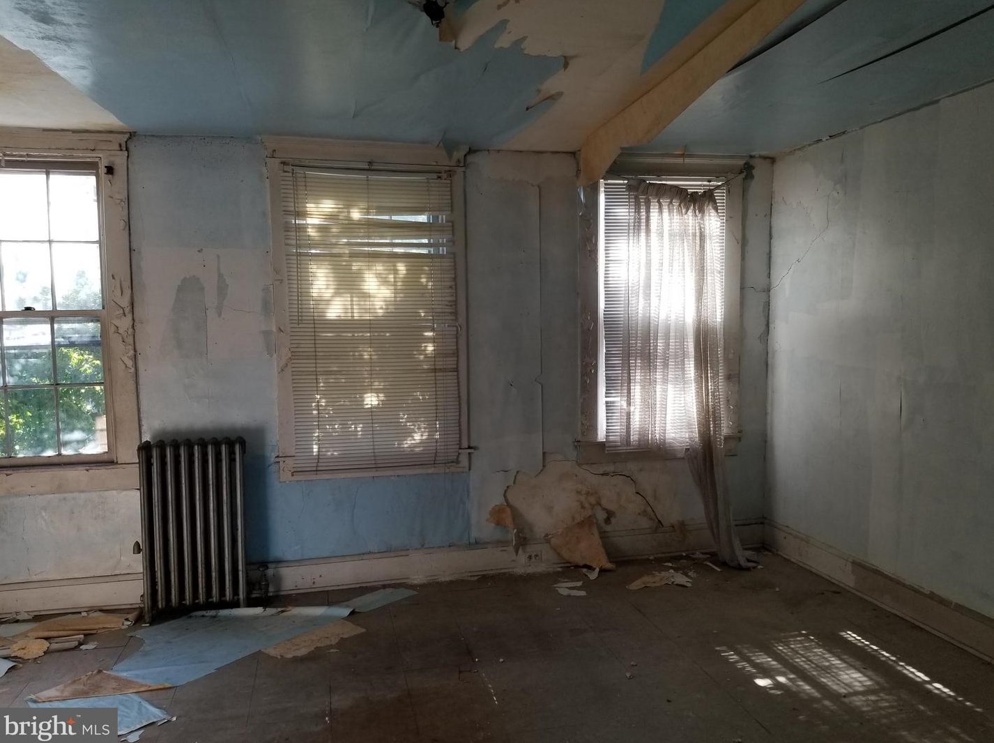 2528 Garrett Ave, Baltimore MD 21218-4824 exterior