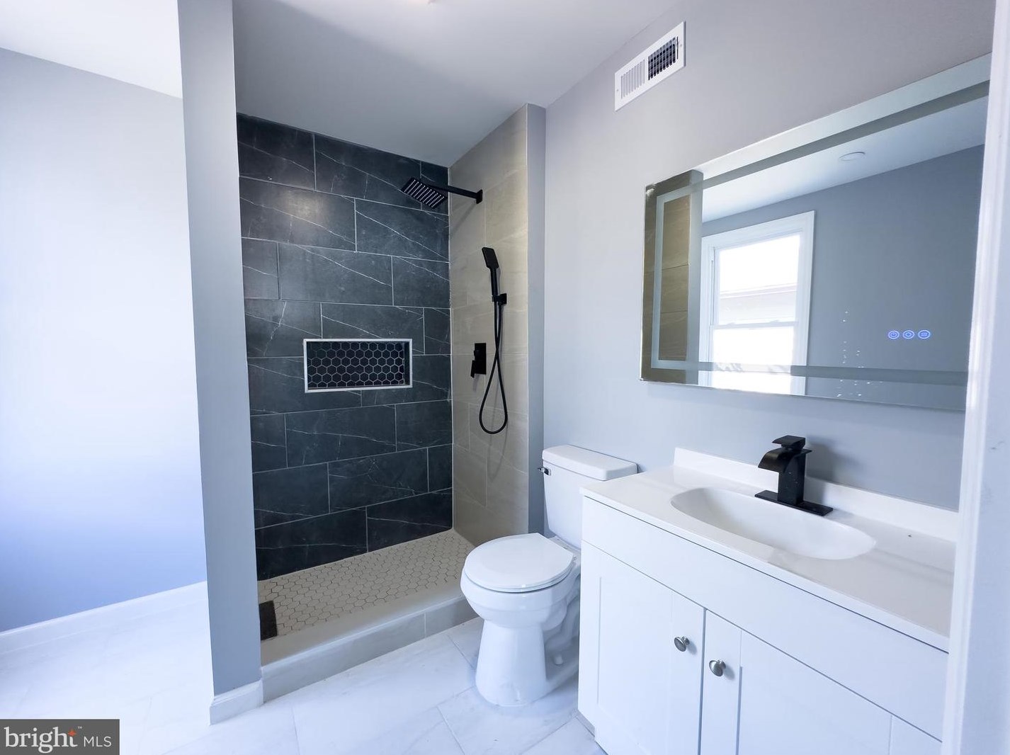 539 Pontiac Ave, Baltimore MD  21225-2002 exterior