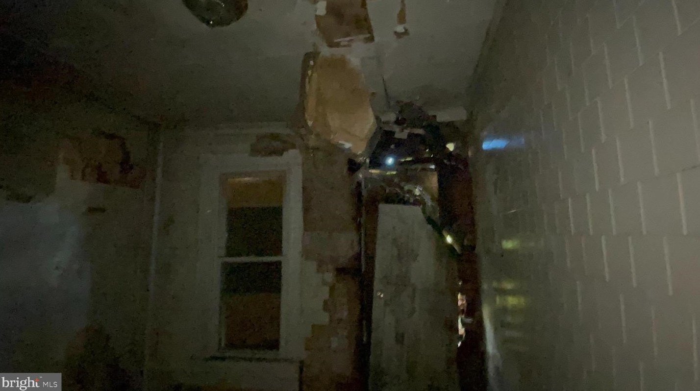 1737 Carey St, Baltimore MD  21217-1715 exterior