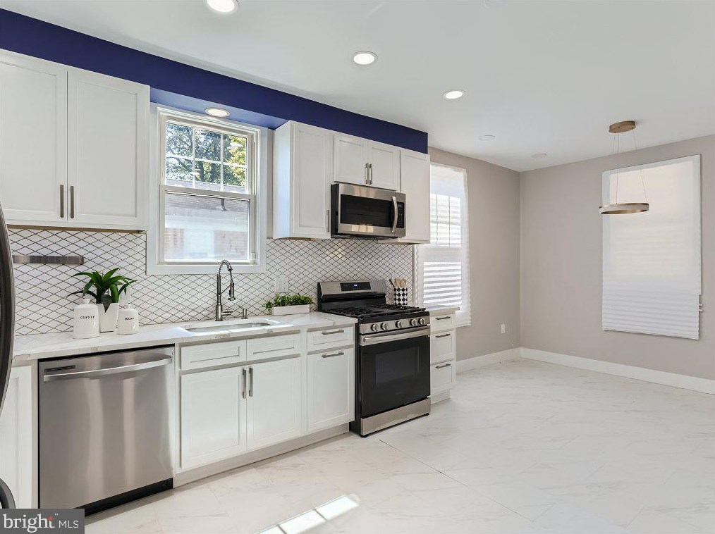 6204 Everall Ave, Baltimore MD  21206-1903 exterior