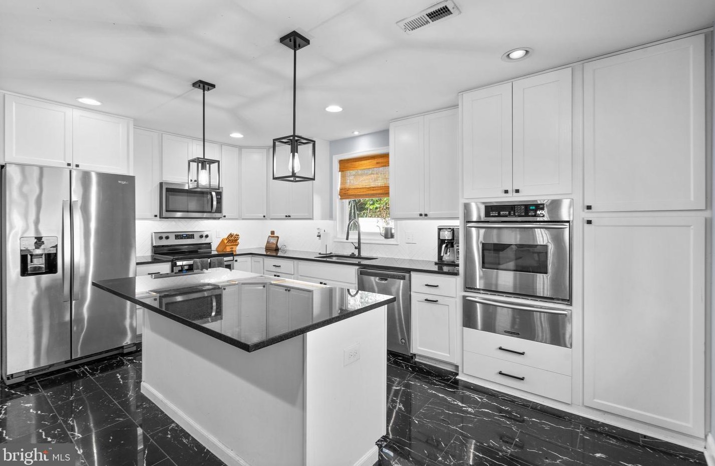 4406 Clydesdale Ave, Baltimore MD  21211-1207 exterior