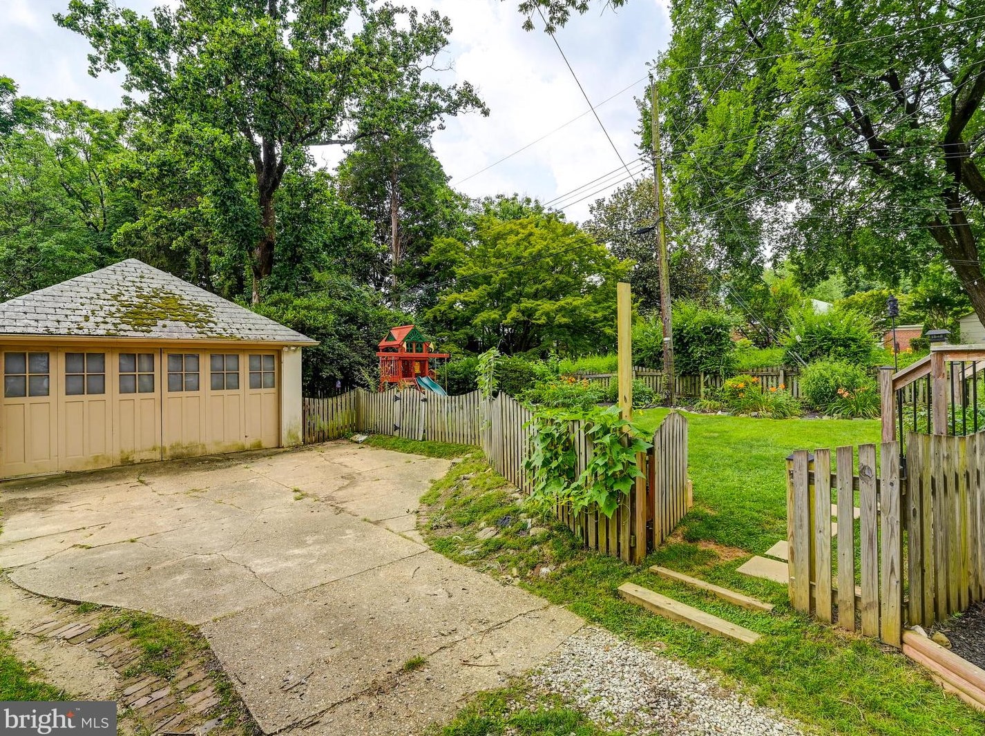 219 Gittings Ave, Baltimore MD  21212-2526 exterior