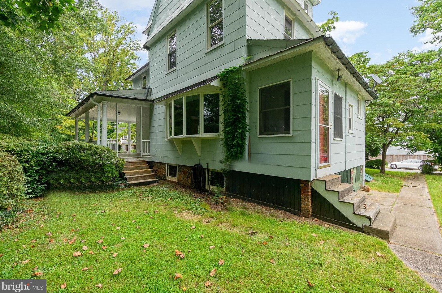 2701 Whitney Ave, Baltimore MD 21215-4026 exterior