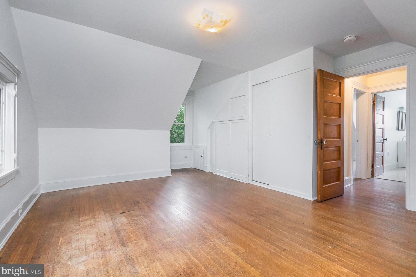 2701 Whitney Ave, Baltimore MD 21215-4026 exterior