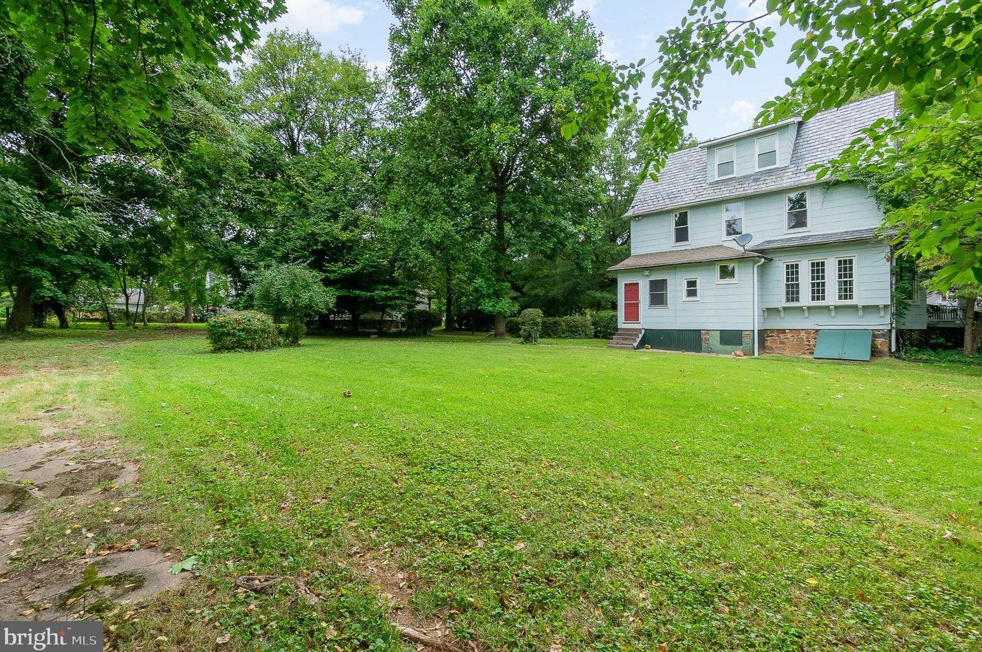 2701 Whitney Ave, Baltimore MD 21215-4026 exterior